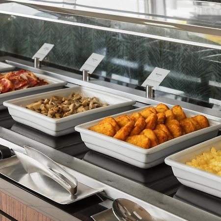 Doubletree By Hilton Hotel Newcastle International Airport Εξωτερικό φωτογραφία