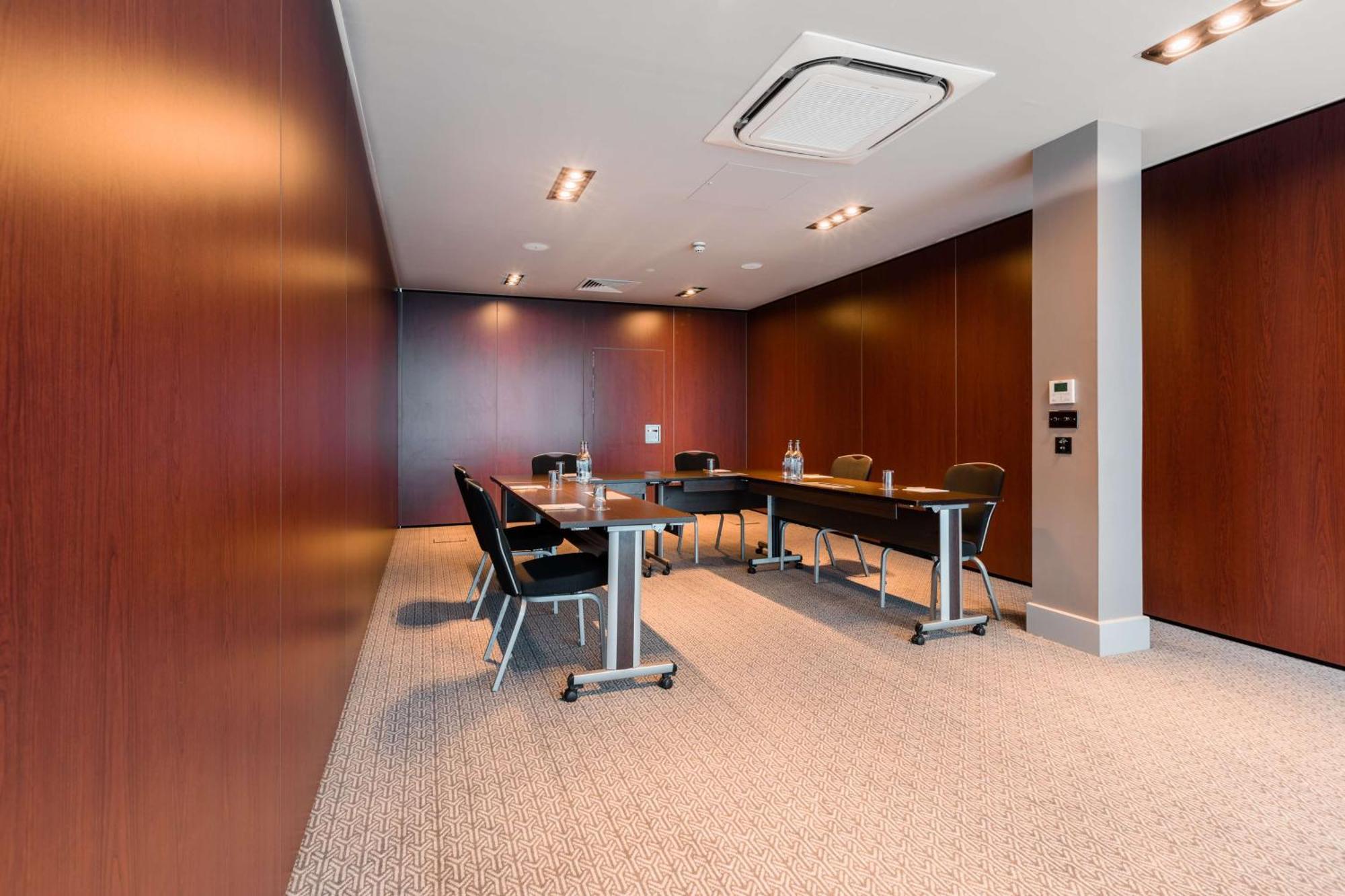 Doubletree By Hilton Hotel Newcastle International Airport Εξωτερικό φωτογραφία