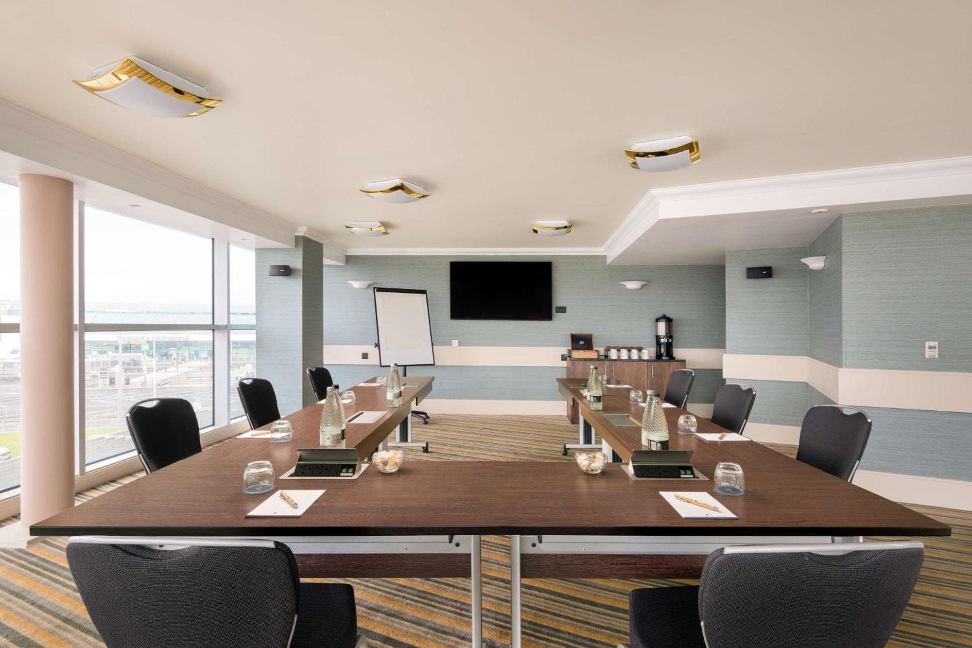 Doubletree By Hilton Hotel Newcastle International Airport Εξωτερικό φωτογραφία