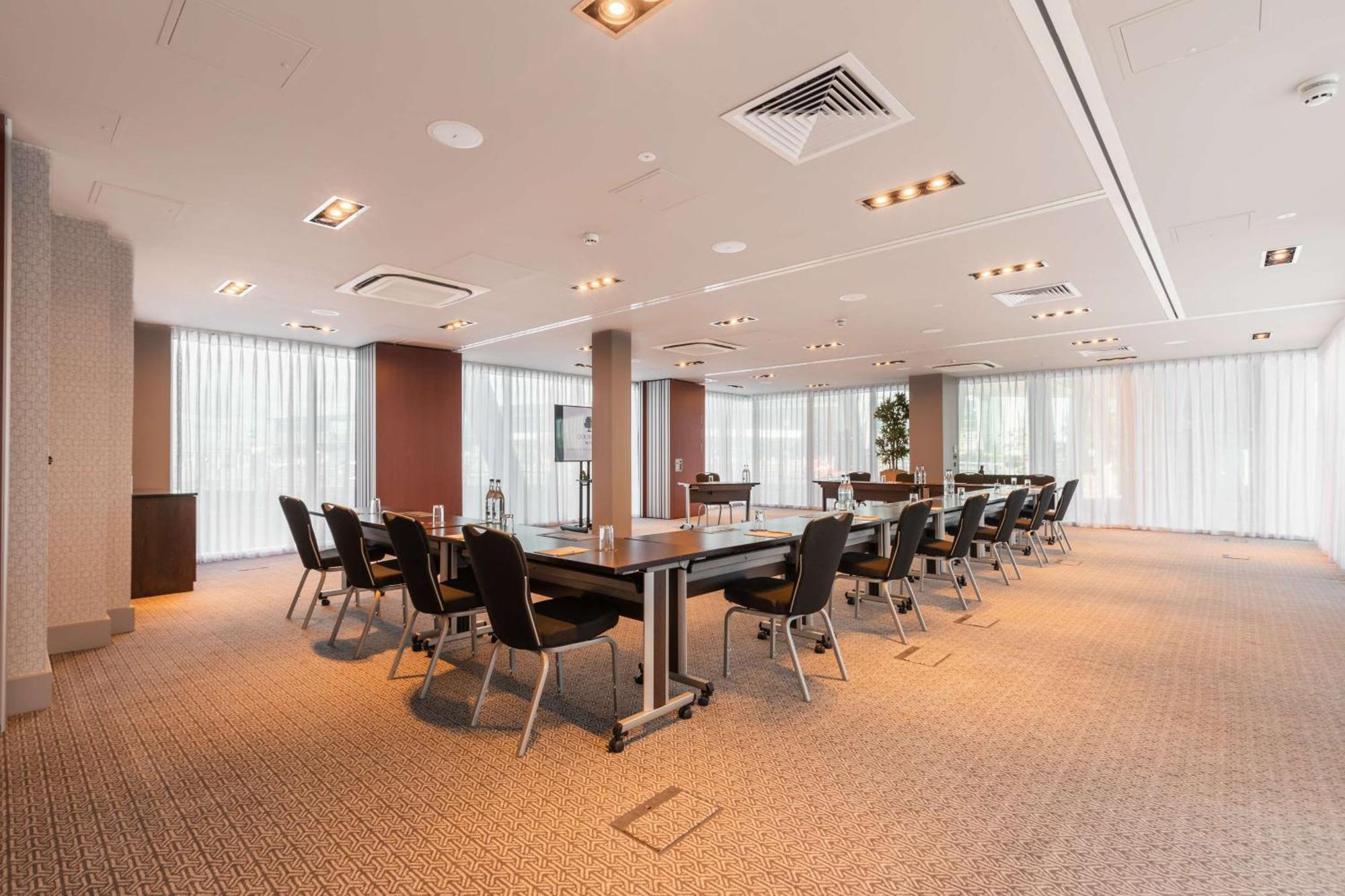 Doubletree By Hilton Hotel Newcastle International Airport Εξωτερικό φωτογραφία