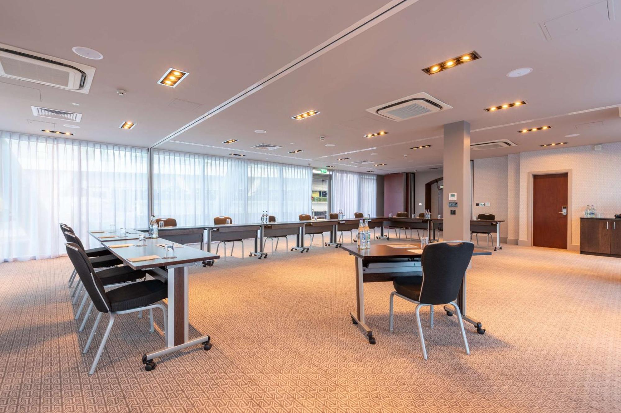 Doubletree By Hilton Hotel Newcastle International Airport Εξωτερικό φωτογραφία